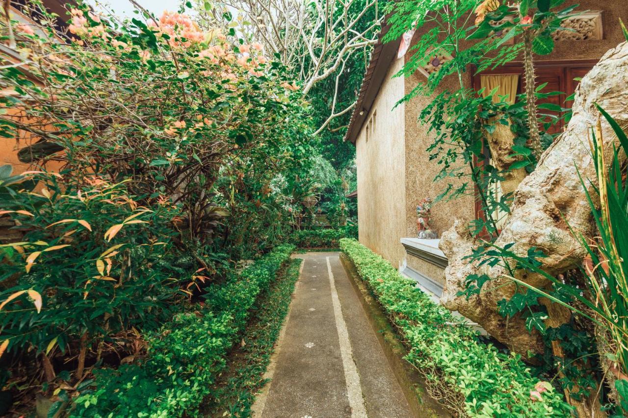 Suastika Lodge Ubud  Ngoại thất bức ảnh